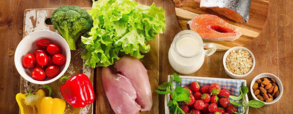 Physical therapy and healthy diet for pain recovery